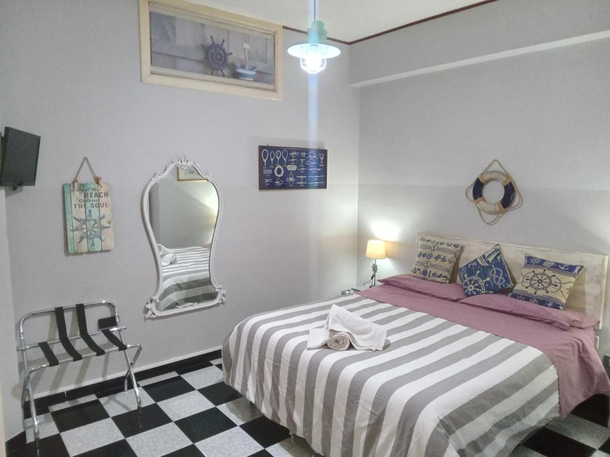 Salvone'S House B&B Giardini Naxos Esterno foto